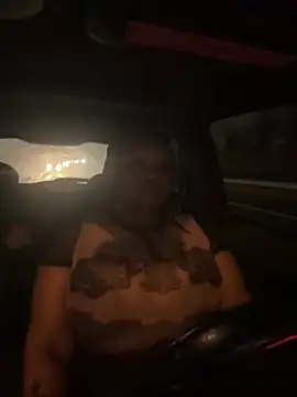 Snapshot of RoyalQueen2u chatting on 6, 3, 2026 RoyalQueen2u online show from 6, 3, 2026