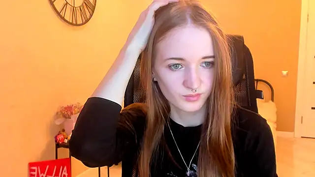 KateKayer online show from 17, 11, 2025