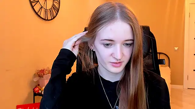 KateKayer online show from 19, 11, 2025