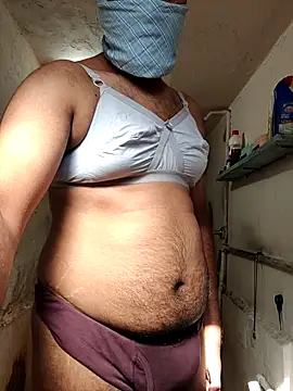 Snapshot of Brown69_guy chatting on 19, 10, 2025 Brown69 guy online show from 19, 10, 2025