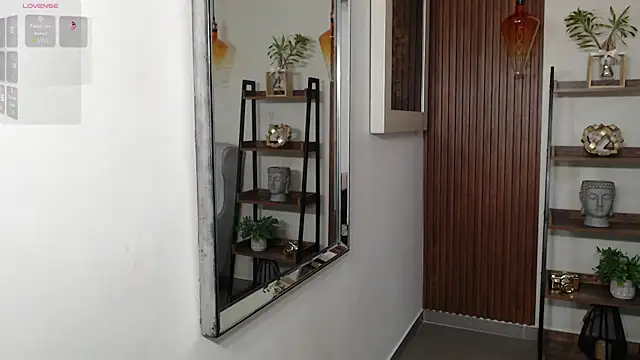  Victoria Collins online show from 16, 12, 2025