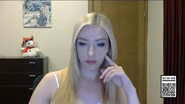 Wild Silk Desire online show from 16, 12, 2025