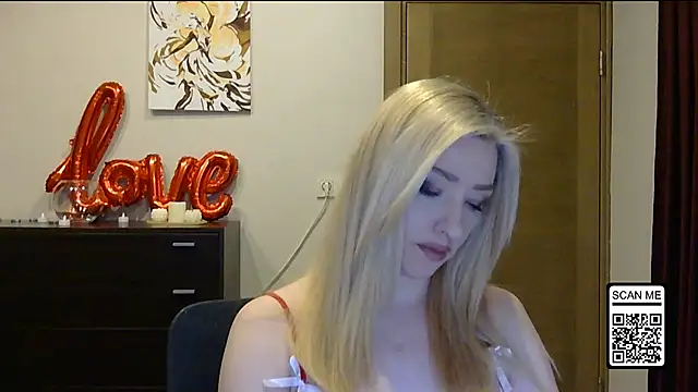 Wild Silk Desire online show from 27, 2, 2026