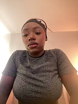 alissradiante1 online show from 17, 3, 2026