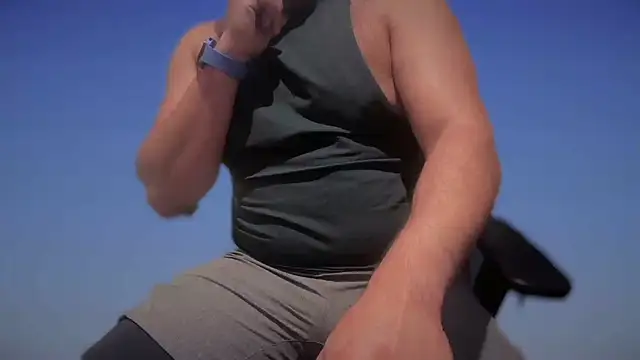 CloudyMuscleBeefy online show from 16, 10, 2025