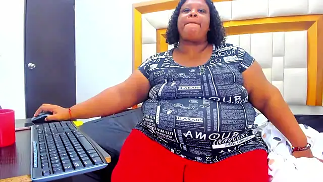 Snapshot of Exoticbigmandy chatting on 6, 3, 2025 Exoticbigmandy online show from 6, 3, 2025