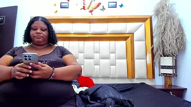 Snapshot of Exoticbigmandy chatting on 12, 3, 2025 Exoticbigmandy online show from 12, 3, 2025
