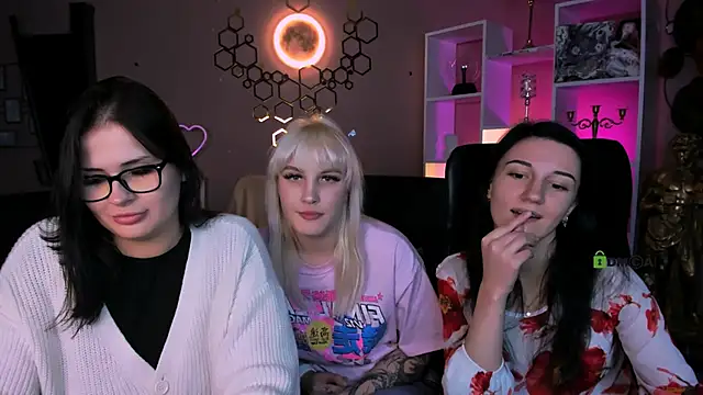 jeren smile online show from 19, 11, 2025