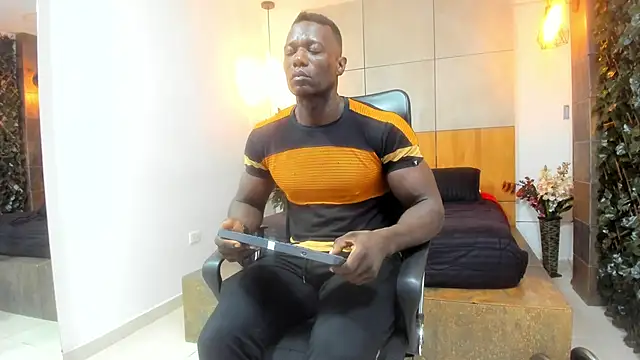 Snapshot of MarcusBlack_ chatting on 7, 11, 2025 MarcusBlack online show from 7, 11, 2025