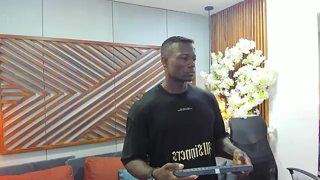 Snapshot of MarcusBlack_ chatting on 24, 11, 2025 MarcusBlack online show from 24, 11, 2025