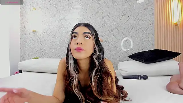 Antonella west online show from 10, 10, 2025