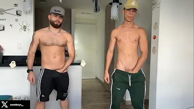 Snapshot of zoneboys chatting on 8, 10, 2025 zoneboys online show from 8, 10, 2025