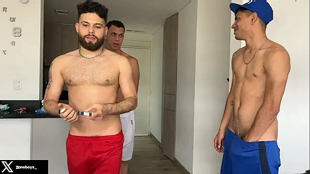 Snapshot of zoneboys chatting on 1, 11, 2025 zoneboys online show from 1, 11, 2025