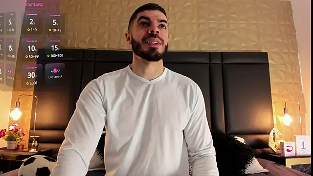 AxelThompson  online show from 11, 10, 2025