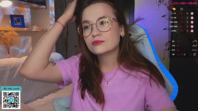 Snapshot of mia_here chatting on 26, 11, 2025 mia here online show from 26, 11, 2025