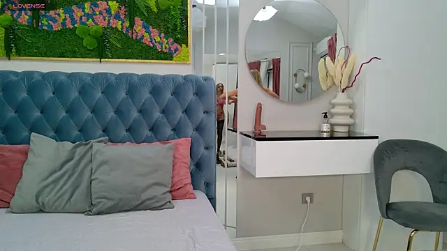 SiennaPierce online show from 15, 11, 2025