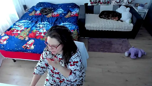 Snapshot of Squirt_Kimm chatting on 5, 12, 2025 Squirt Kimm online show from 5, 12, 2025