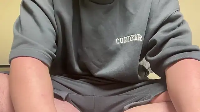 Snapshot of Yuta20002 chatting on 18, 12, 2025 Yuta20002 online show from 18, 12, 2025