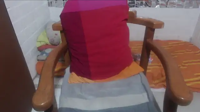 rose-crystal online show from 24, 2, 2026