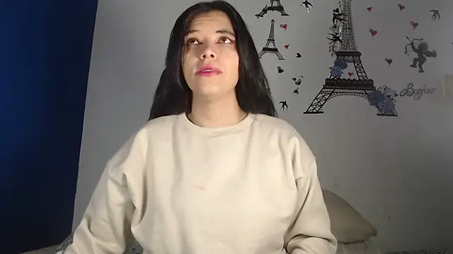 Snapshot of IVONNE_SEX chatting on 10, 10, 2025 IVONNE SEX online show from 10, 10, 2025