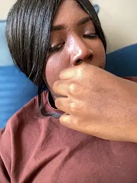 Snapshot of Alexia_24 chatting on 15, 11, 2025 Alexia 24 online show from 15, 11, 2025