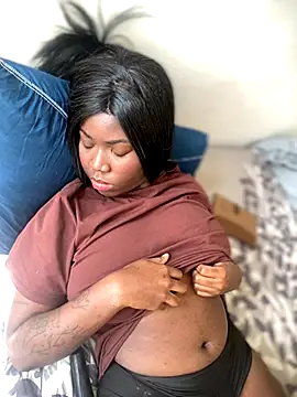 Snapshot of Alexia_24 chatting on 18, 11, 2025 Alexia 24 online show from 18, 11, 2025