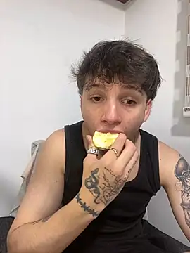 Thomas Big dick online show from 16, 9, 2025