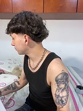 Thomas Big dick online show from 29, 11, 2025