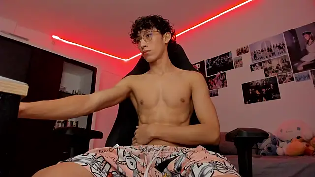 velvet skyn online show from 21, 10, 2025