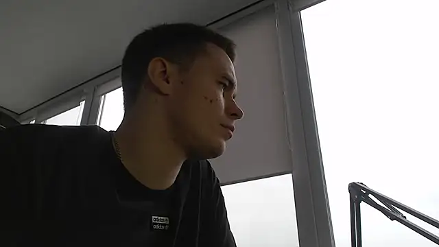 FreddyBredi online show from 9, 11, 2025