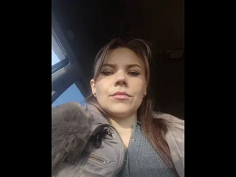 Snapshot of YOURLIKAA chatting on 3, 12, 2025 YOURLIKAA online show from 3, 12, 2025