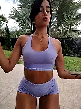 Snapshot of Juliana_Xander chatting on 13, 10, 2025 Juliana Xander online show from 13, 10, 2025