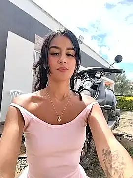 Snapshot of Juliana_Xander chatting on 25, 10, 2025 Juliana Xander online show from 25, 10, 2025