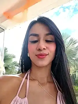 Snapshot of Juliana_Xander chatting on 6, 11, 2025 Juliana Xander online show from 6, 11, 2025