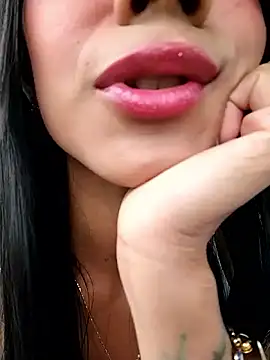 Snapshot of Juliana_Xander chatting on 12, 11, 2025 Juliana Xander online show from 12, 11, 2025