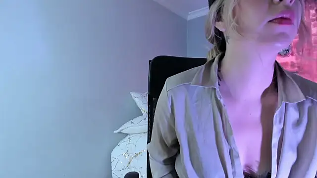 Pamela Squirtt online show from 19, 12, 2025