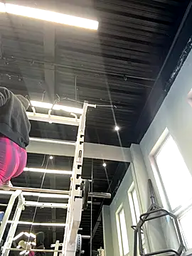 Ninazhang online show from 4, 11, 2025