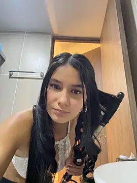 Snapshot of Vaneza_G1 chatting on 29, 11, 2025 Vaneza G1 online show from 29, 11, 2025