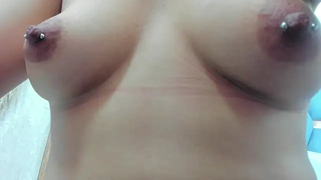 Snapshot of juliette_pretty_ chatting on 29, 9, 2025 juliette pretty online show from 29, 9, 2025