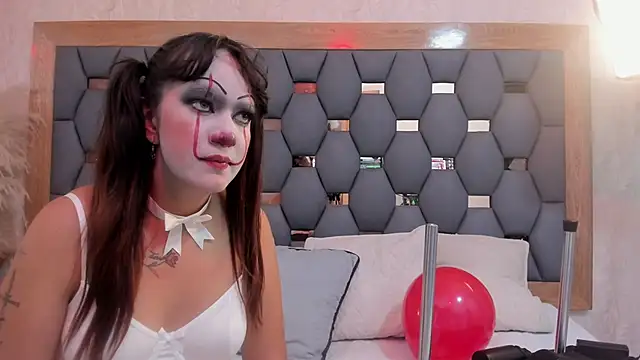 Snapshot of juliette_pretty_ chatting on 17, 10, 2025 juliette pretty online show from 17, 10, 2025