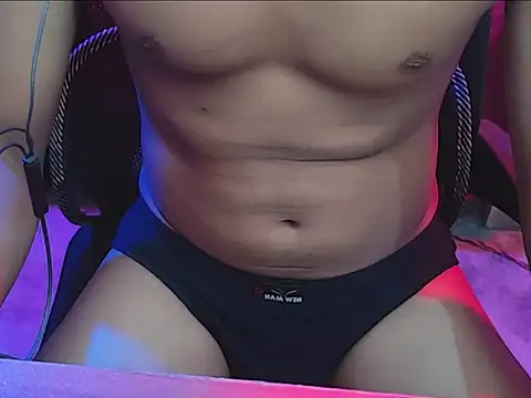 Snapshot of ChiseledCharm chatting on 12, 10, 2025 ChiseledCharm online show from 12, 10, 2025