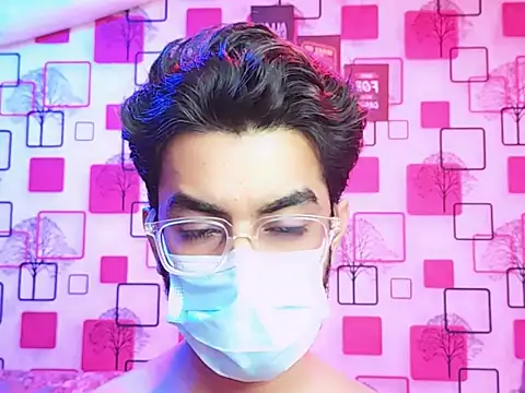 Snapshot of ChiseledCharm chatting on 26, 10, 2025 ChiseledCharm online show from 26, 10, 2025