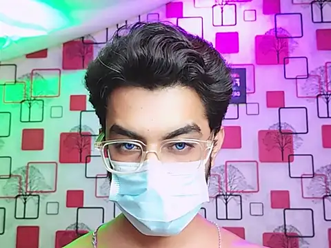 Snapshot of ChiseledCharm chatting on 29, 10, 2025 ChiseledCharm online show from 29, 10, 2025