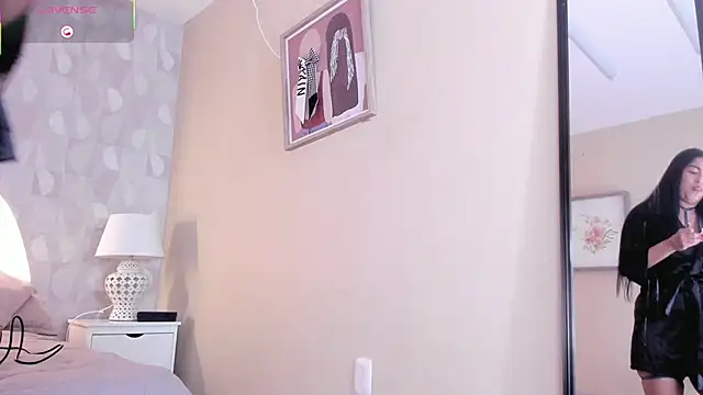 isabella milf  online show from 8, 10, 2025