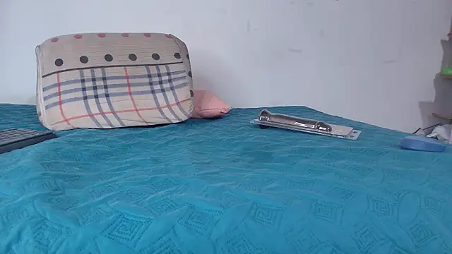 Snapshot of celeste_moonx chatting on 22, 10, 2025 celeste moonx online show from 22, 10, 2025