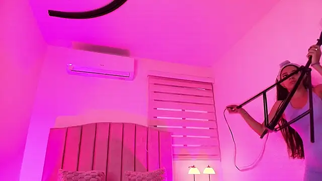 Snapshot of celeste_moonx chatting on 29, 10, 2025 celeste moonx online show from 29, 10, 2025