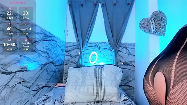 Snapshot of fanEmy chatting on 8, 11, 2025 fanEmy online show from 8, 11, 2025