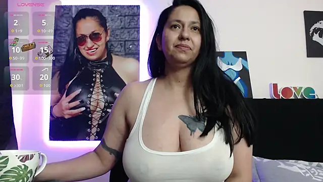 Snapshot of holydeath_1 chatting on 20, 11, 2025 holydeath 1 online show from 20, 11, 2025