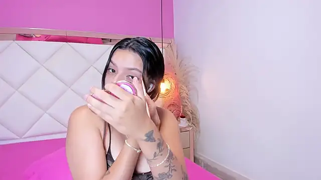 Lucianaa Collins online show from 30, 10, 2025