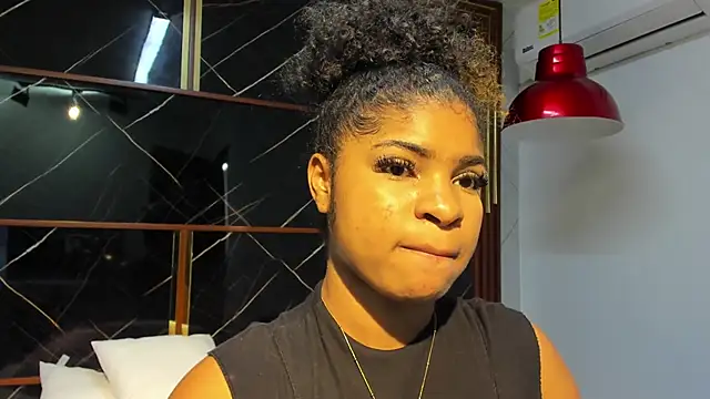 Snapshot of HannyThompson chatting on 23, 10, 2025 HannyThompson online show from 23, 10, 2025